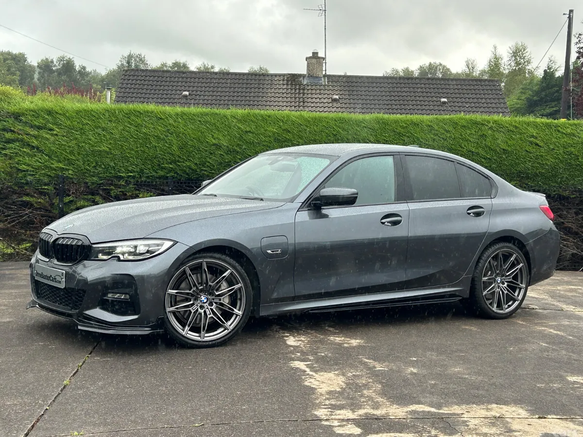 BMW 3-Series Saloon, Petrol Hybrid, 2022, Grey