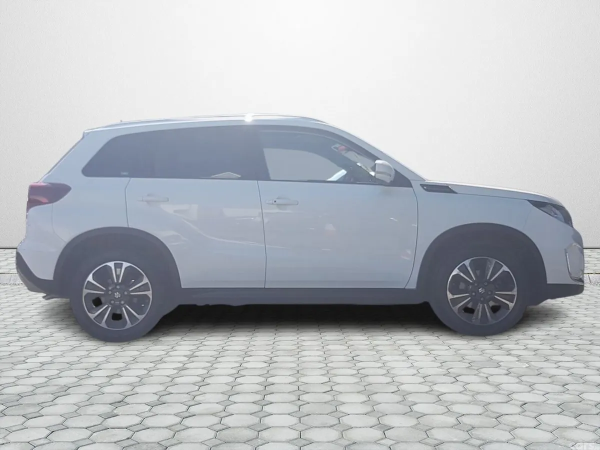 Suzuki Vitara SUV, Petrol, 2023, White