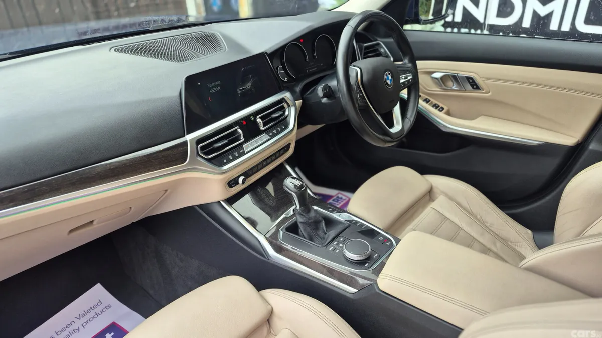 BMW 3-Series Saloon, Diesel, 2019, Blue