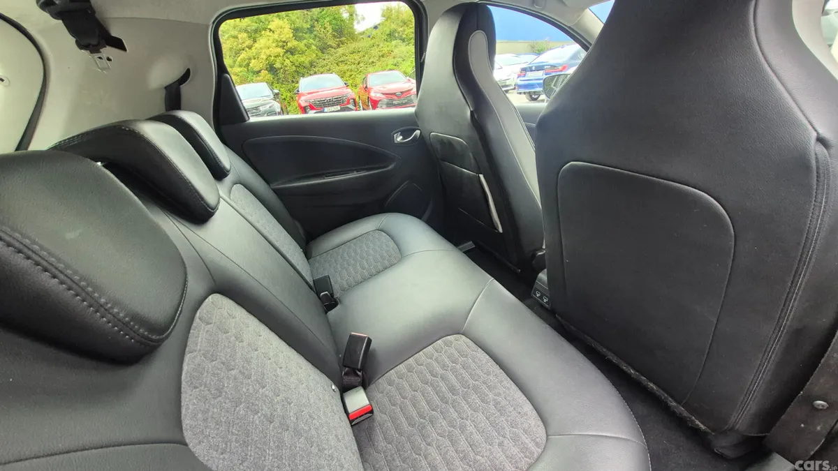 Renault Zoe Hatchback, Electric, 2022, Black