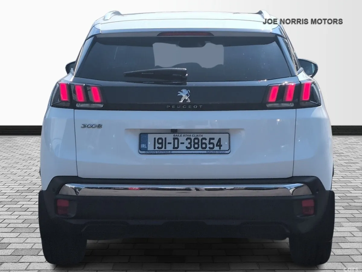 Peugeot 3008 MPV, Diesel, 2019, White