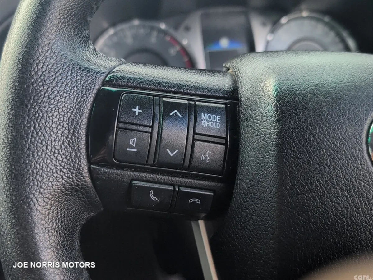 Toyota Hilux Pick Up, Diesel, 2024, Grey