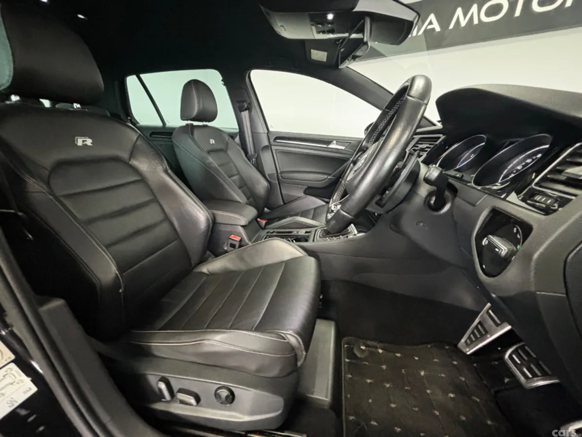 Volkswagen Golf Hatchback, Petrol, 2015, Black