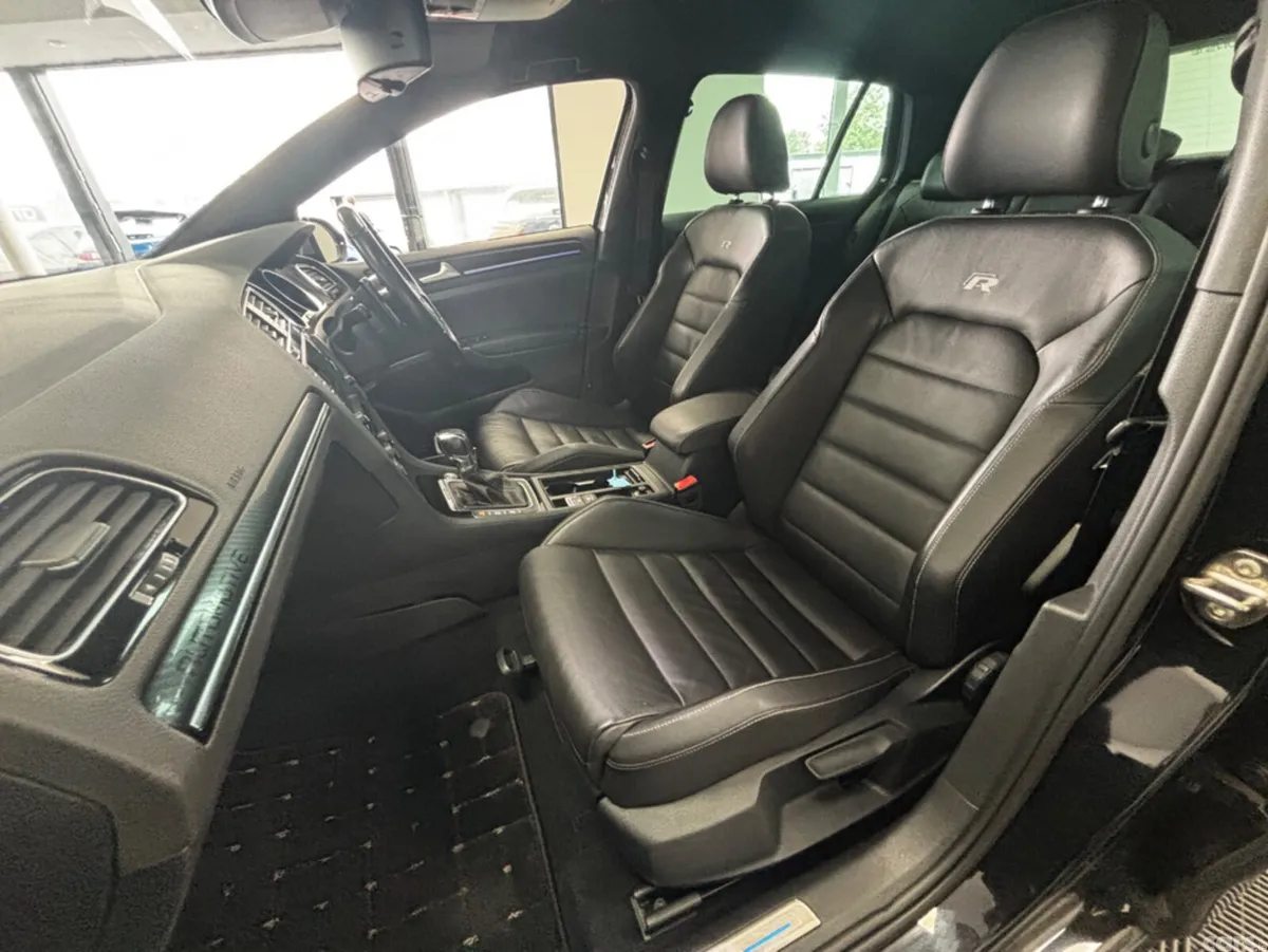 Volkswagen Golf Hatchback, Petrol, 2015, Black