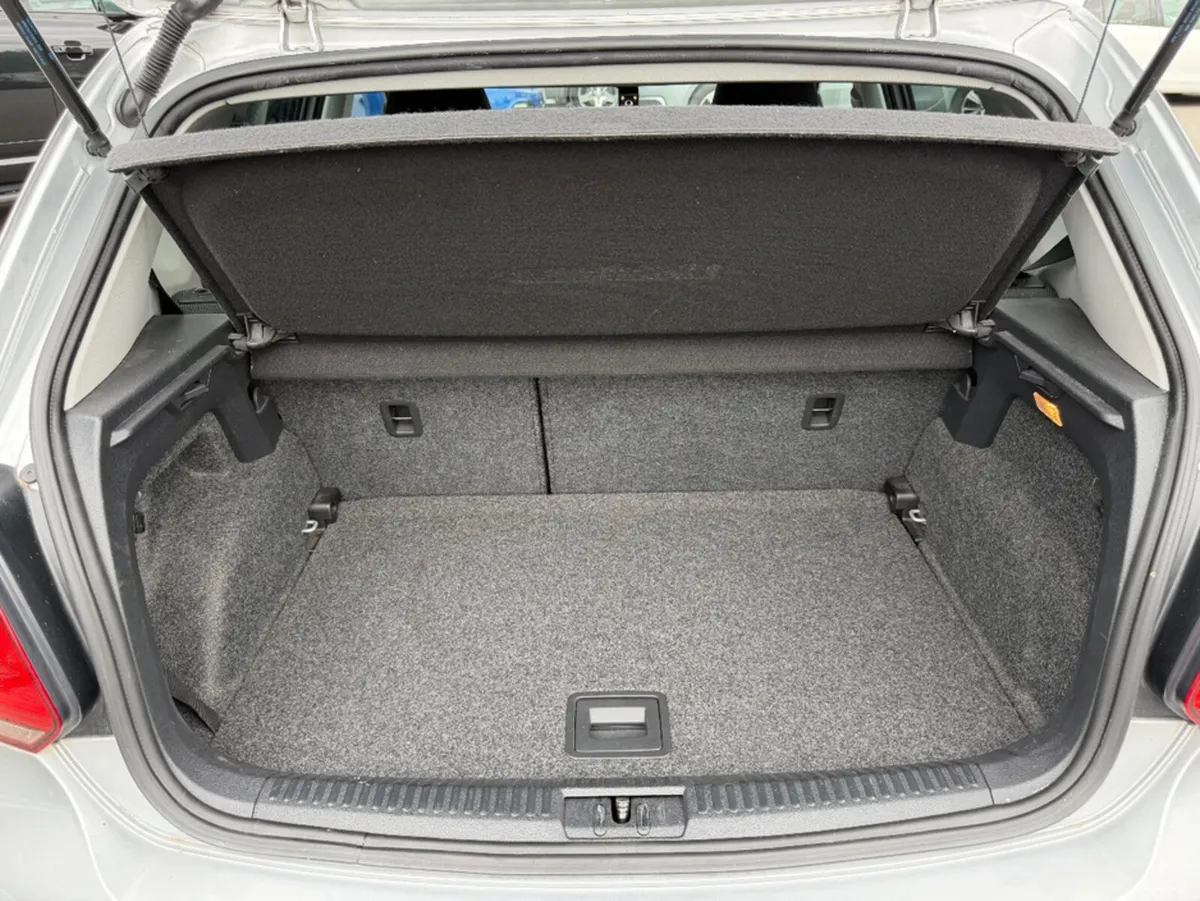 Volkswagen Polo Hatchback, Petrol, 2013, Silver