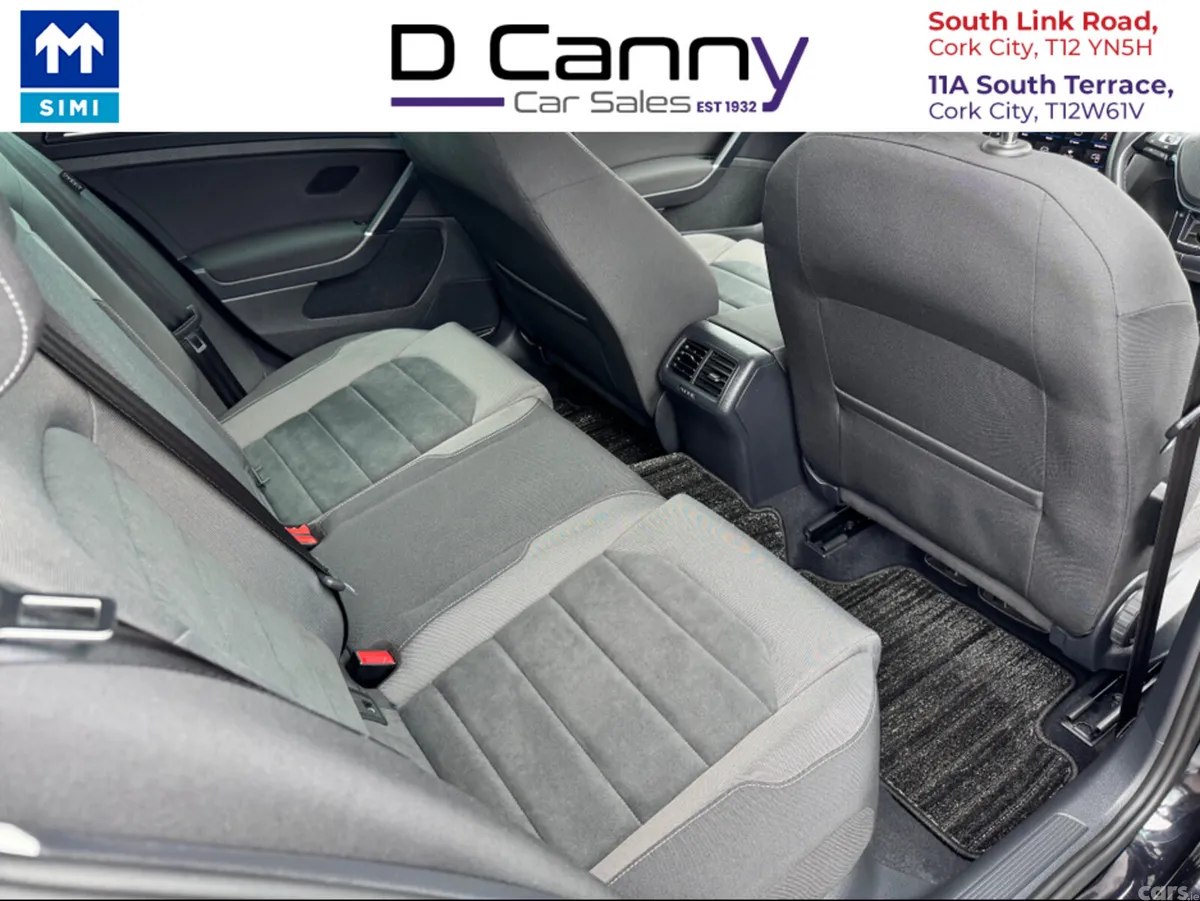 Volkswagen Golf Estate, Petrol, 2019, Black