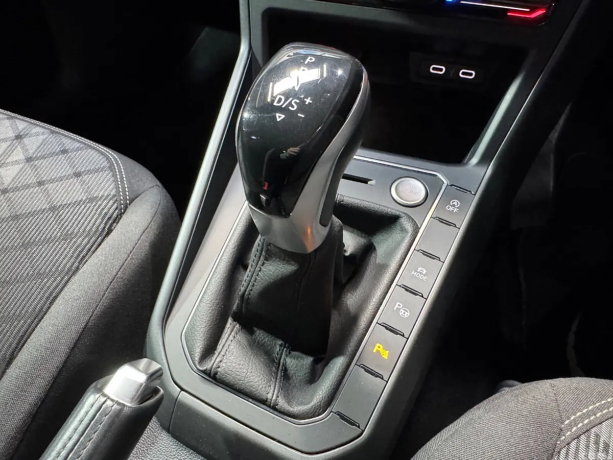 Volkswagen Polo Hatchback, Petrol, 2022, White