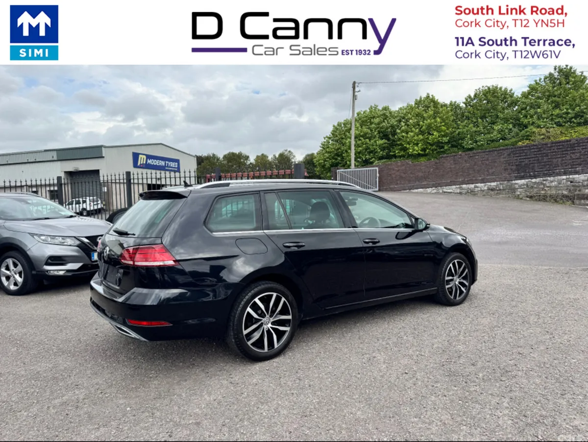 Volkswagen Golf Estate, Petrol, 2019, Black