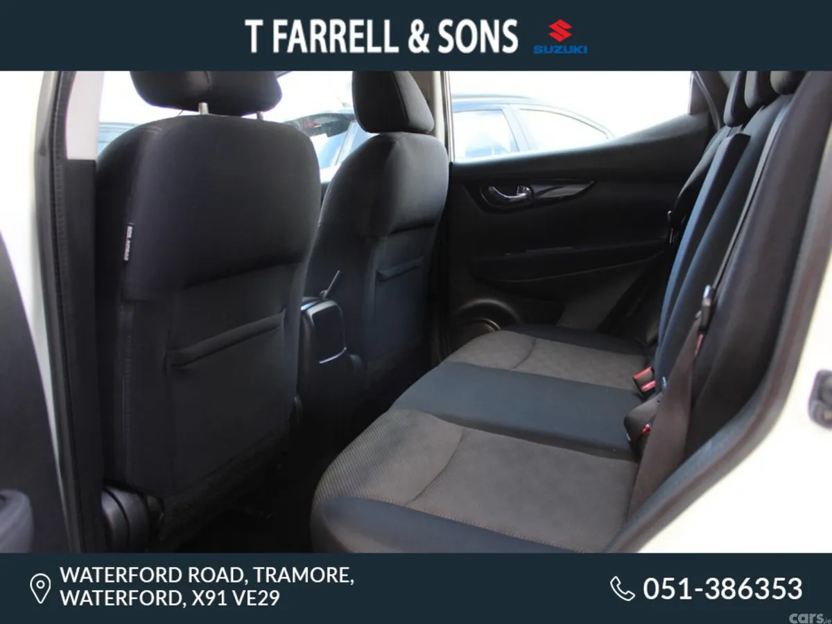 Nissan Qashqai MPV, Petrol, 2014, White