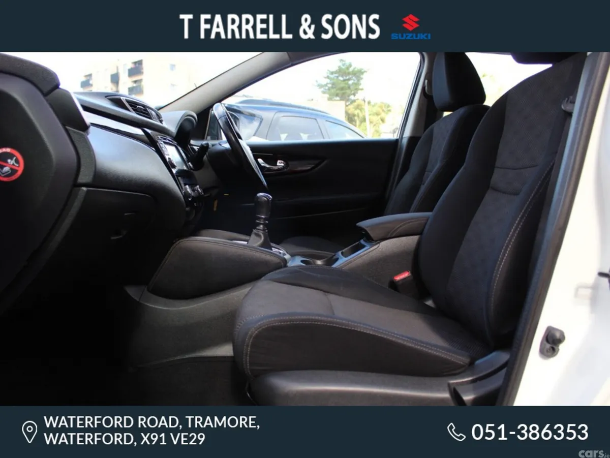 Nissan Qashqai MPV, Petrol, 2014, White