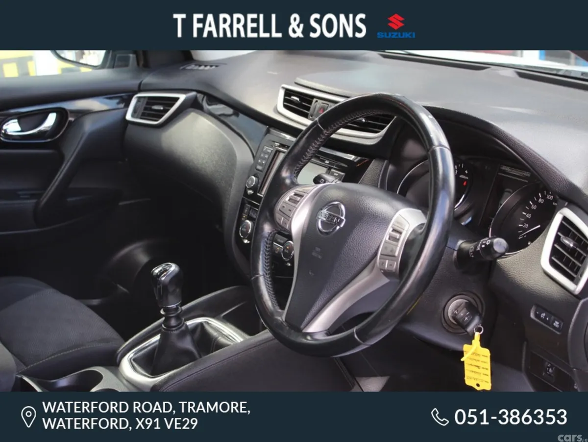 Nissan Qashqai MPV, Petrol, 2014, White