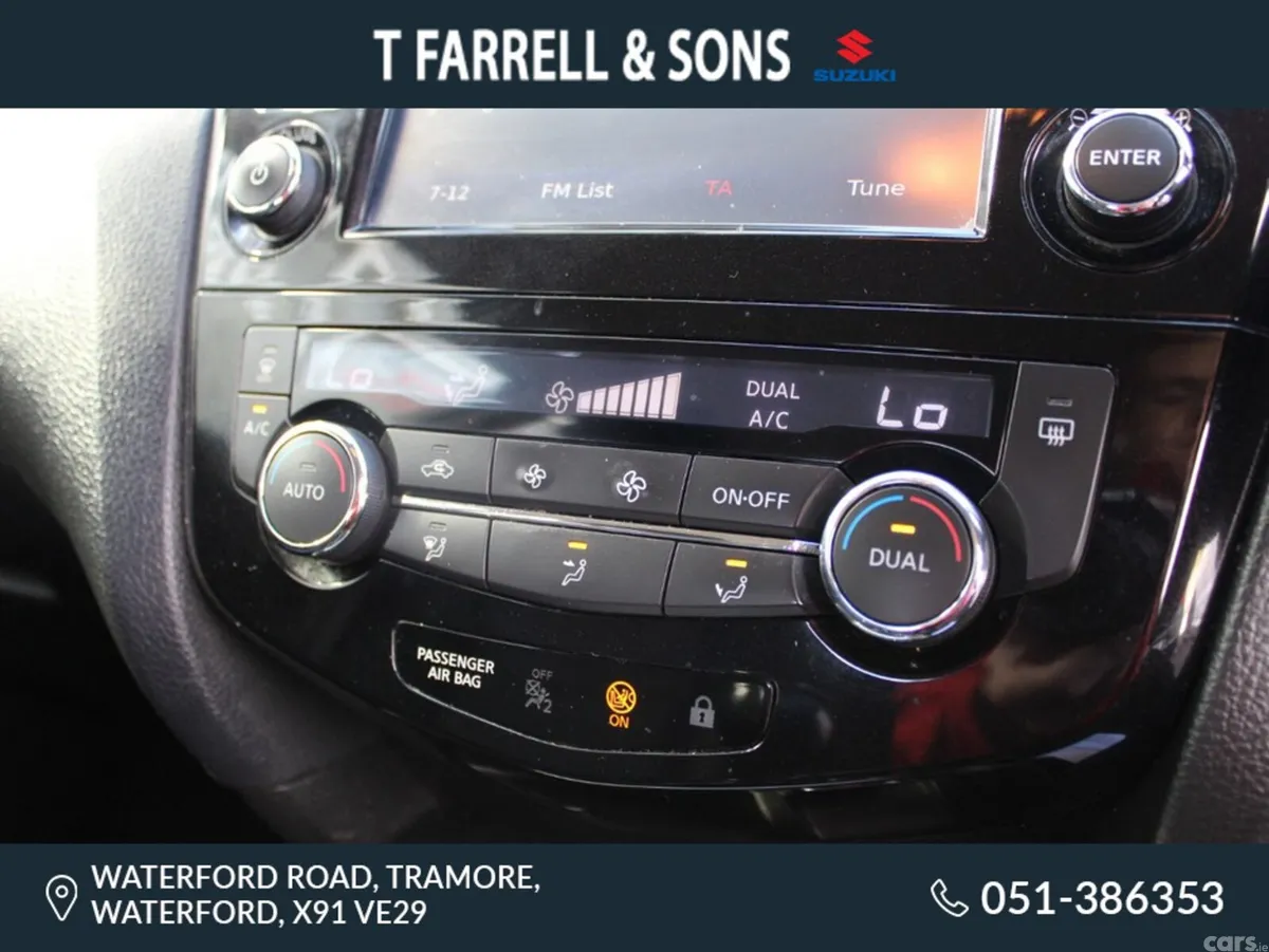 Nissan Qashqai MPV, Petrol, 2014, White
