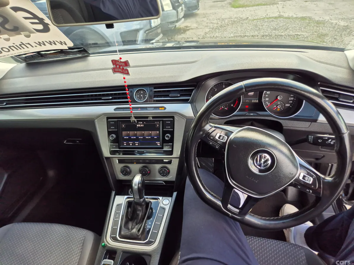 Volkswagen Passat Saloon, Diesel, 2018, Black