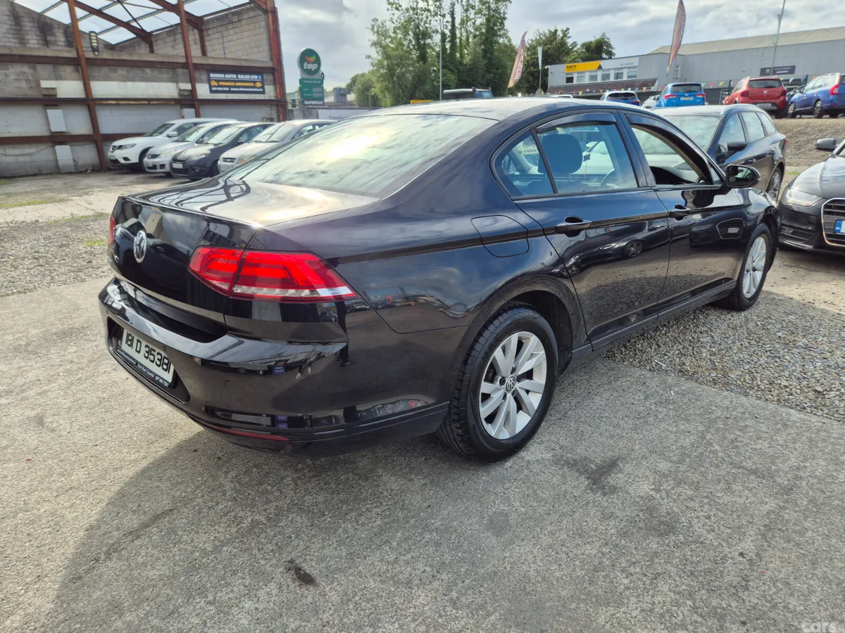 Volkswagen Passat Saloon, Diesel, 2018, Black