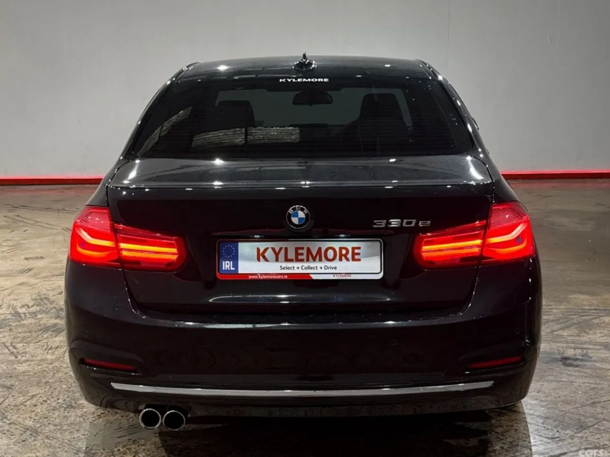 BMW 3-Series Saloon, Petrol Plug-in Hybrid, 2016, Black