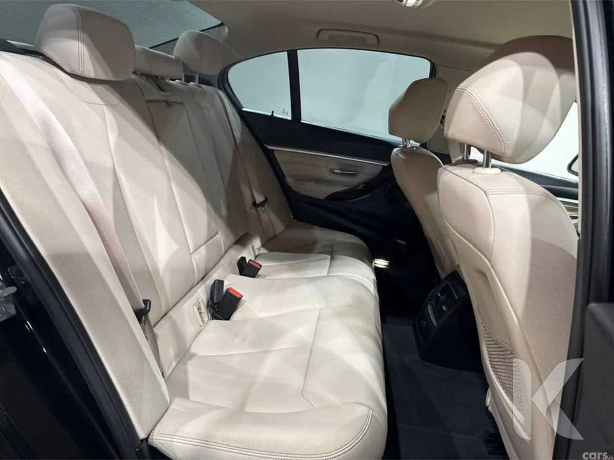 BMW 3-Series Saloon, Petrol Plug-in Hybrid, 2016, Black