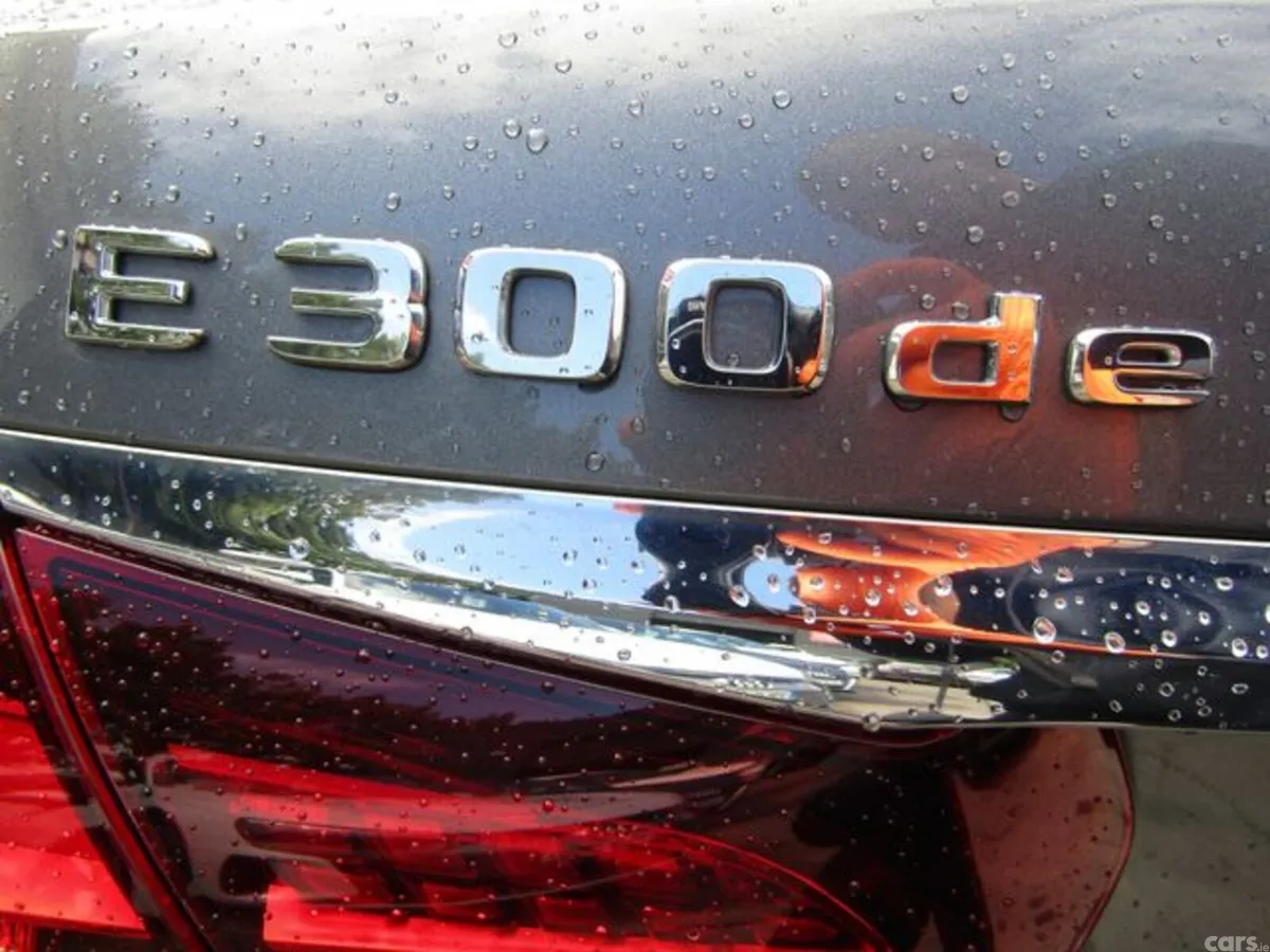 Mercedes-Benz E 300 Saloon, Diesel Plug-in Hybrid, 2022, Grey