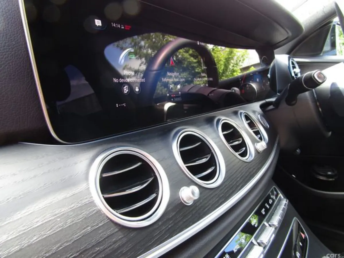 Mercedes-Benz E 300 Saloon, Diesel Plug-in Hybrid, 2022, Grey