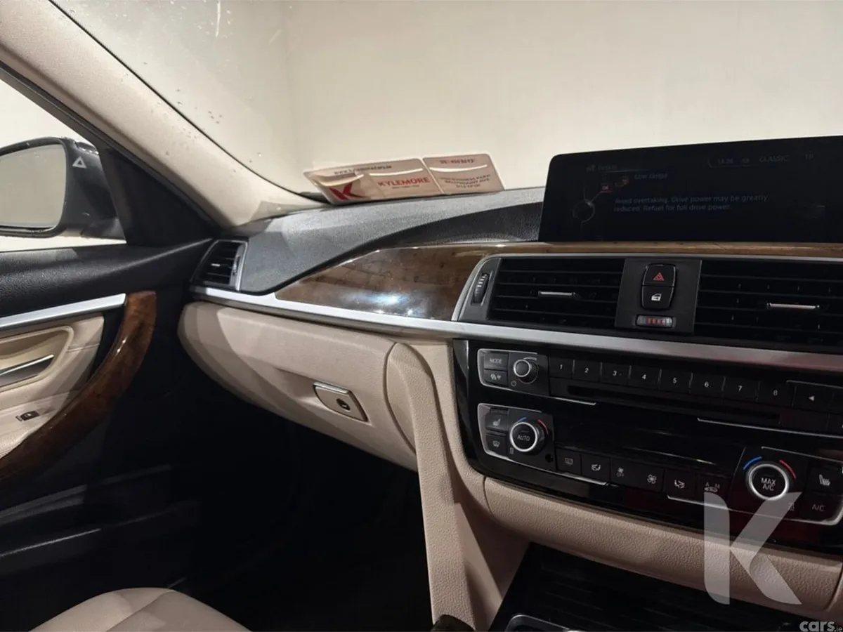 BMW 3-Series Saloon, Petrol Plug-in Hybrid, 2016, Black