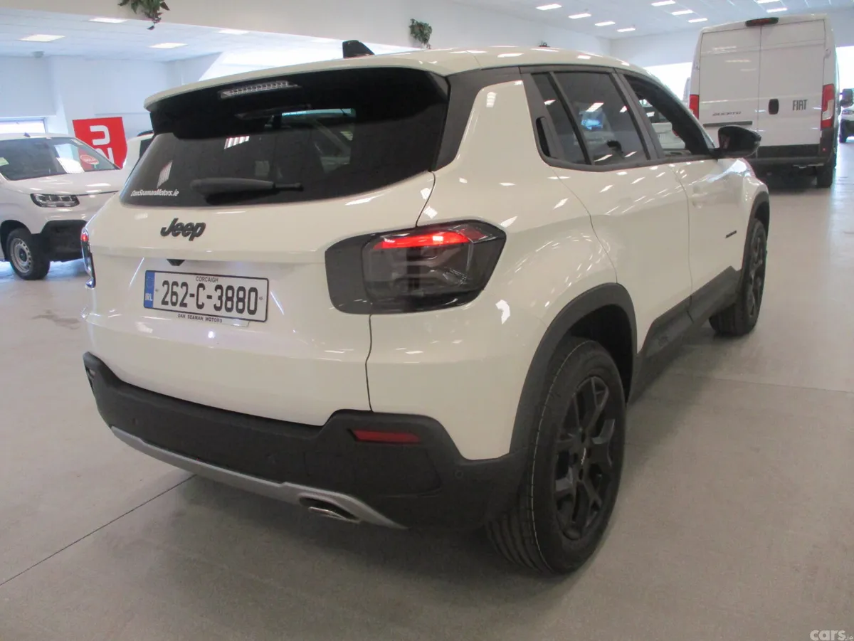 Jeep Avenger SUV, Petrol Hybrid, 2026, White