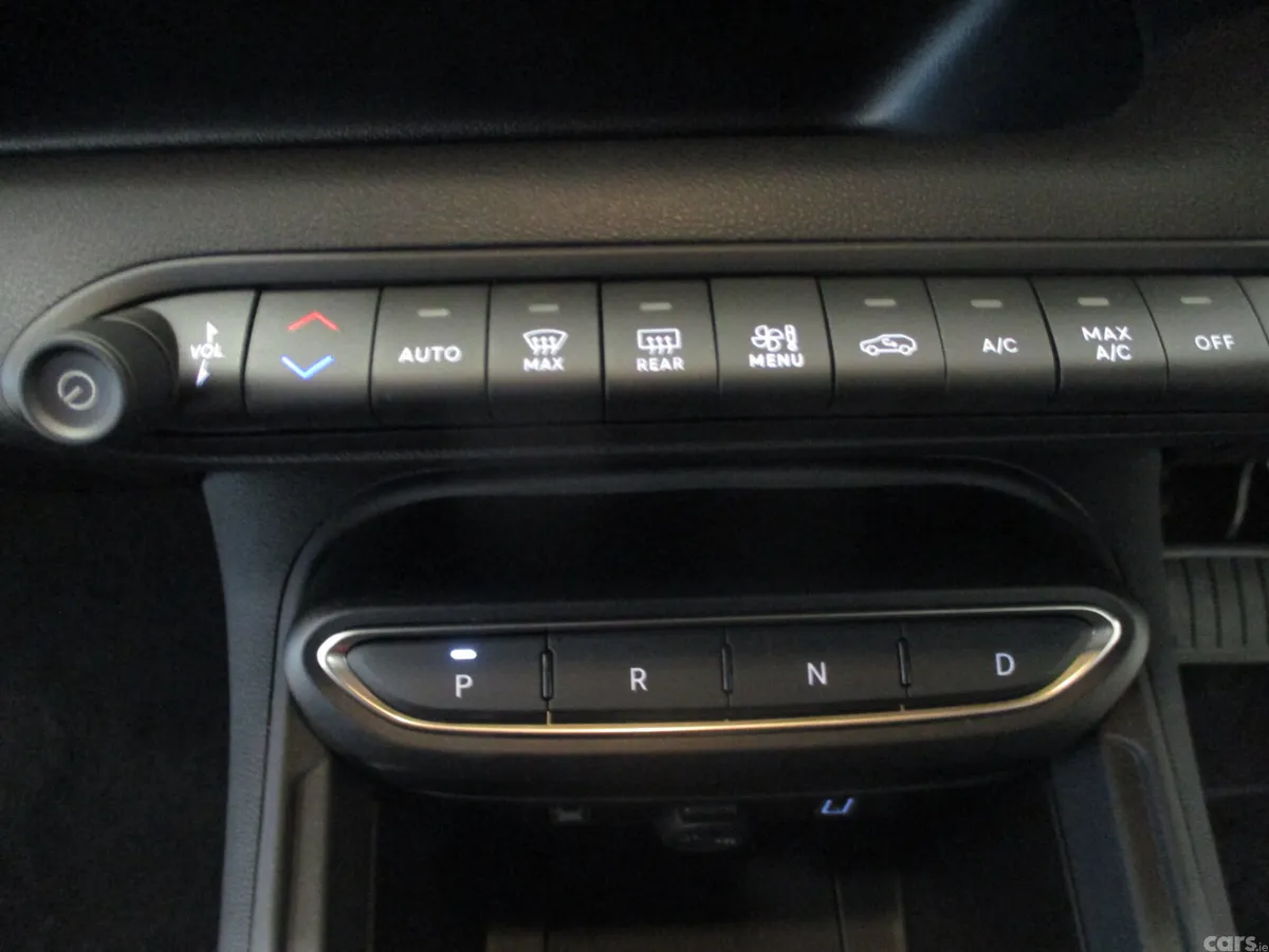 Jeep Avenger SUV, Petrol Hybrid, 2026, White