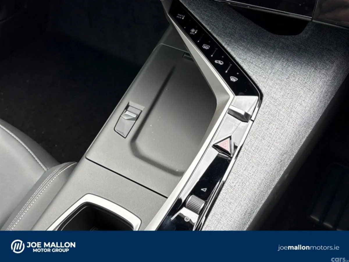 Peugeot 3008 MPV, Petrol, 2026, Black