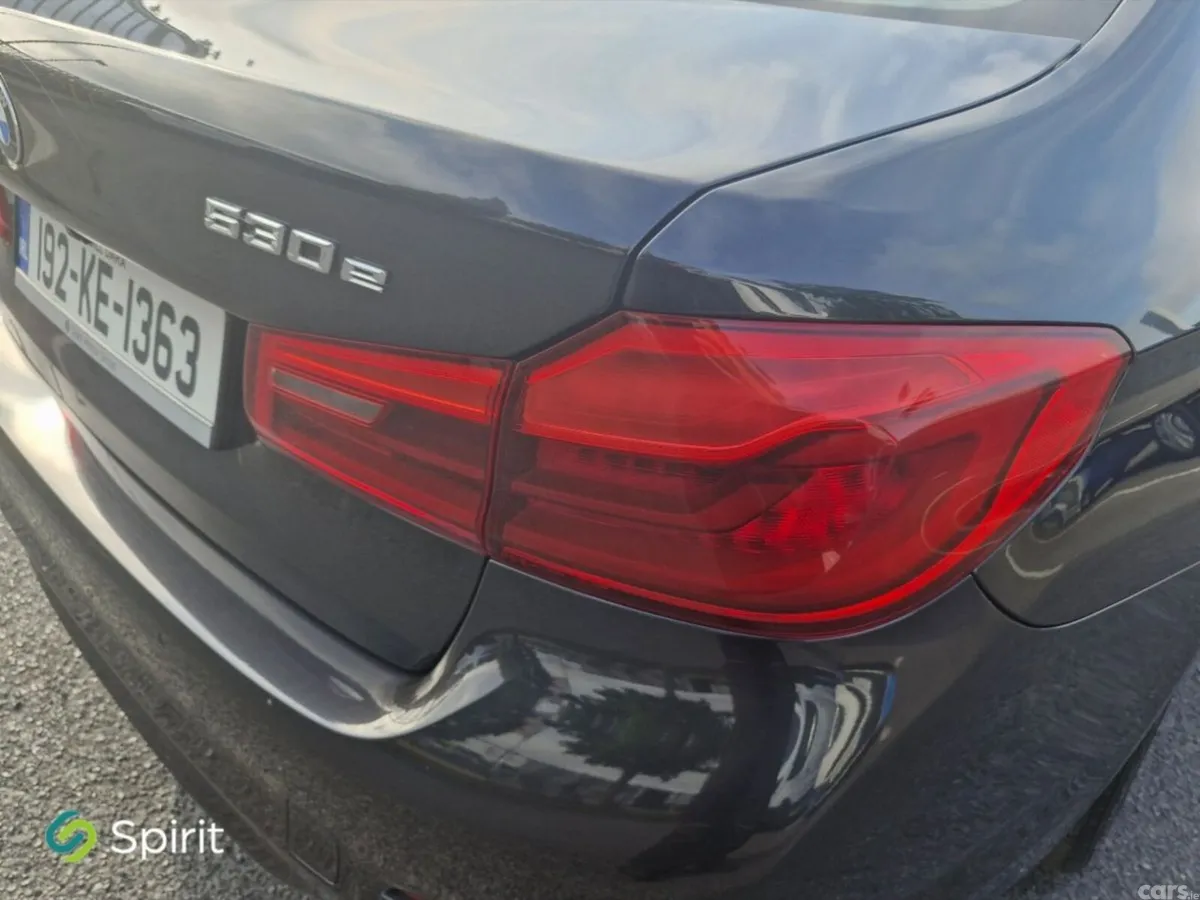 BMW 5-Series Saloon, Petrol Plug-in Hybrid, 2019, Grey