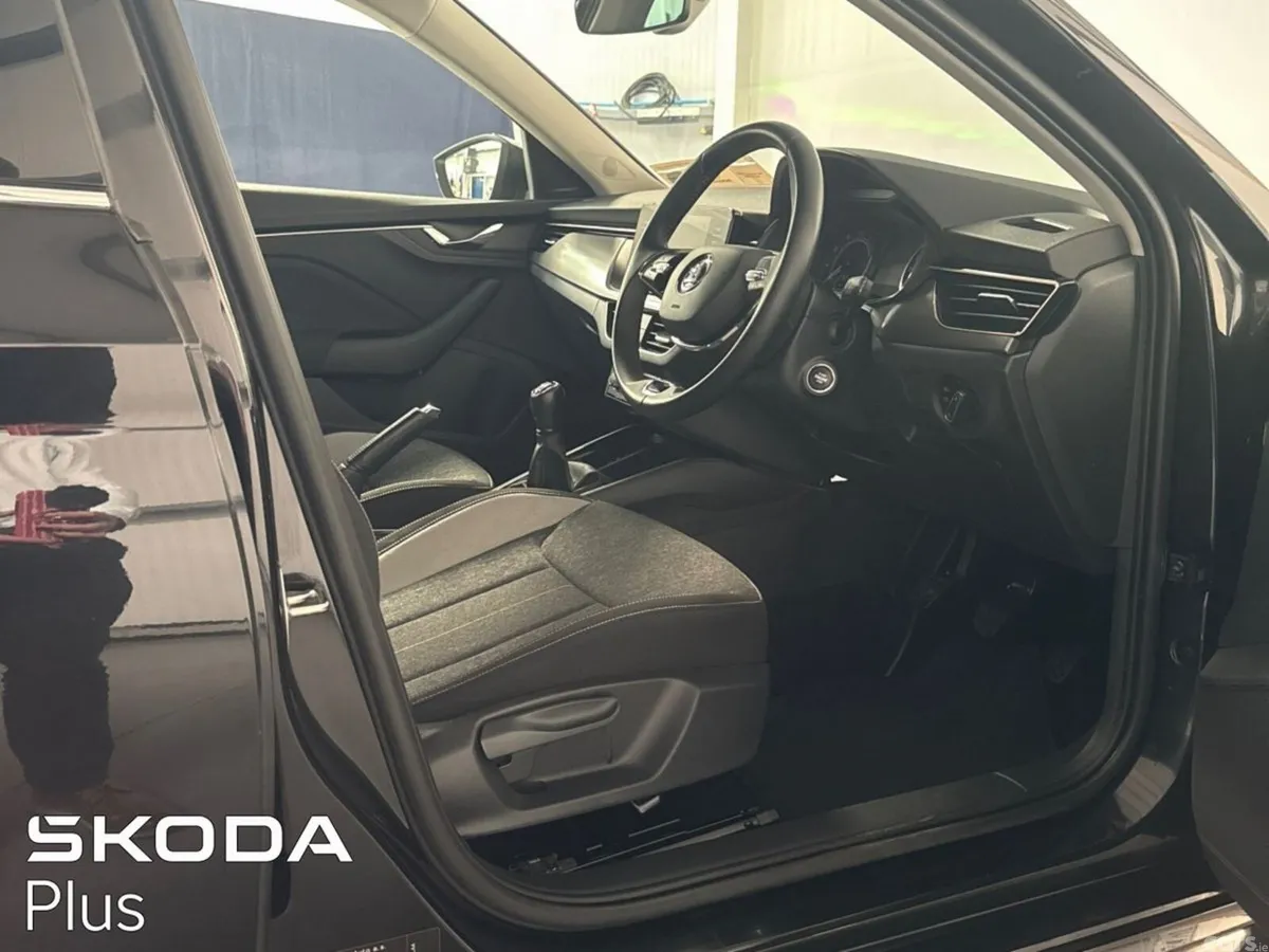 Skoda Kamiq SUV, Petrol, 2024, Black