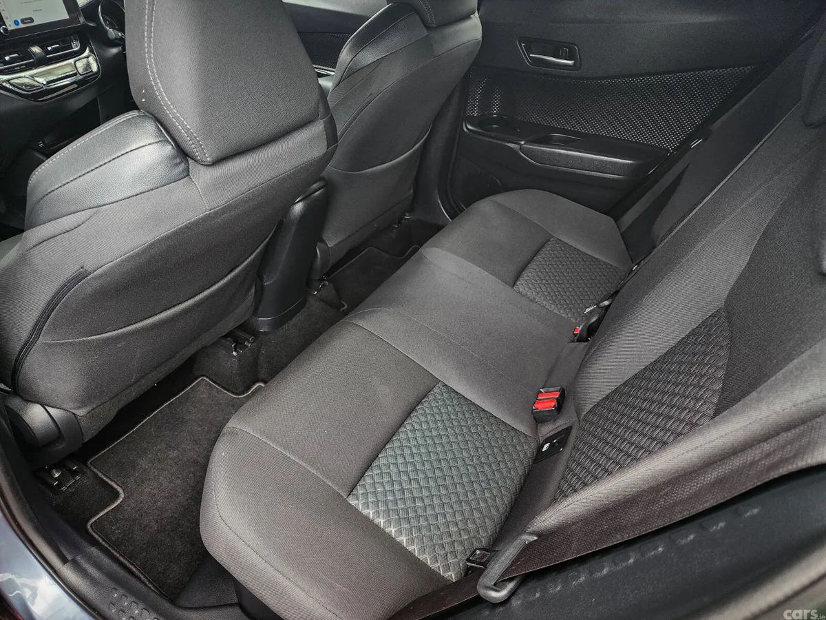 Toyota C-HR Hatchback, Petrol Hybrid, 2023, Grey