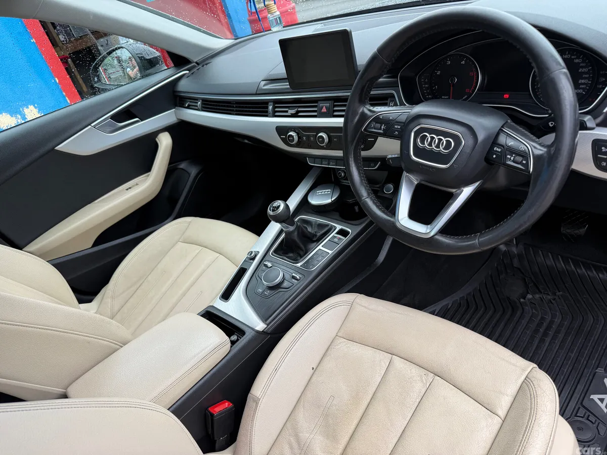 Audi A4 Saloon, Diesel, 2017, Black