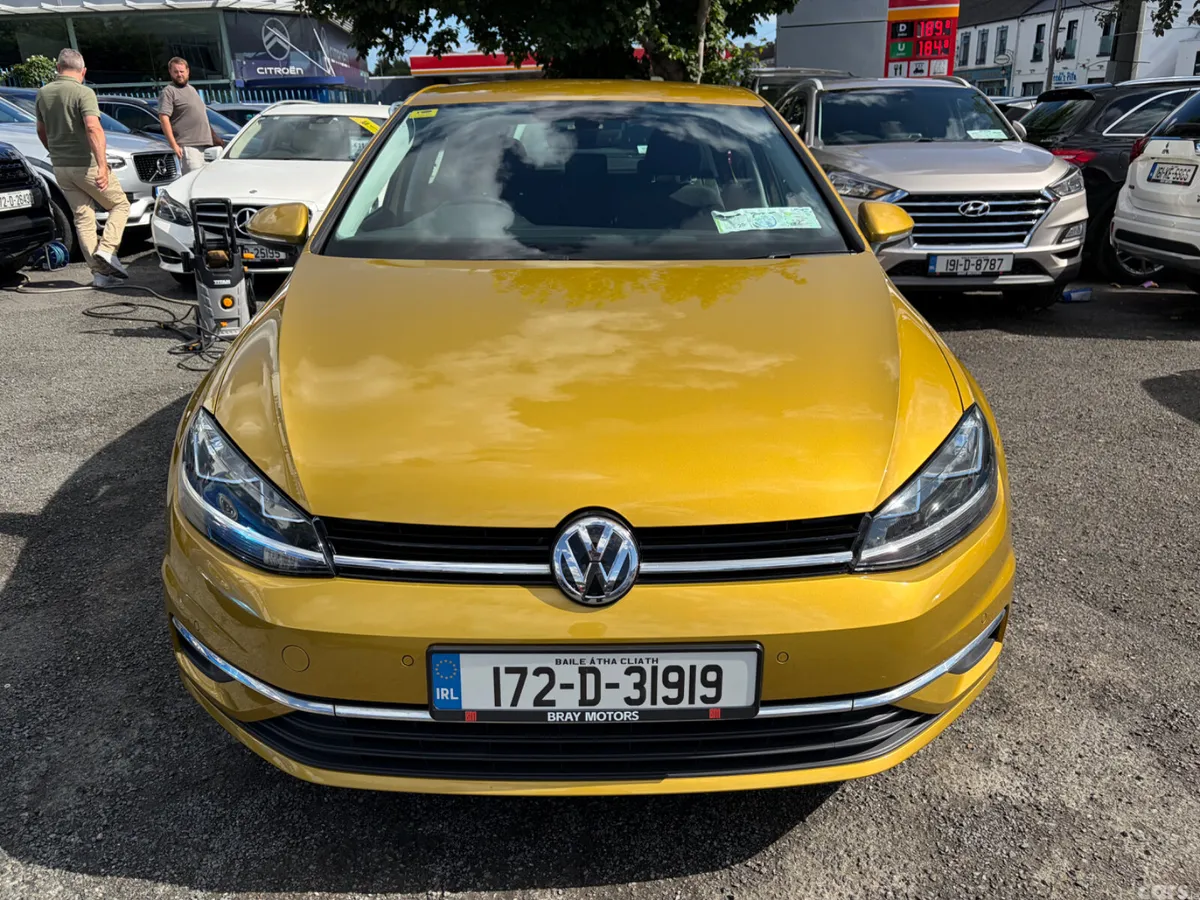 Volkswagen Golf Hatchback, Petrol, 2017, Yellow
