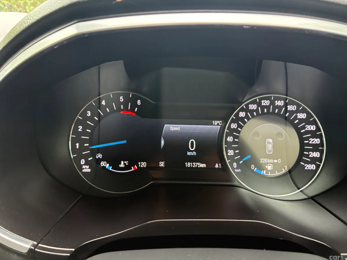 Ford Galaxy MPV, Diesel, 2019, Red