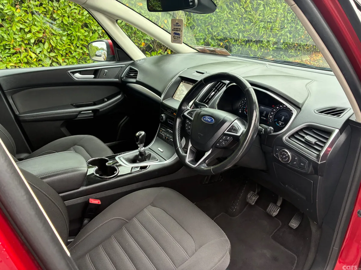 Ford Galaxy MPV, Diesel, 2019, Red