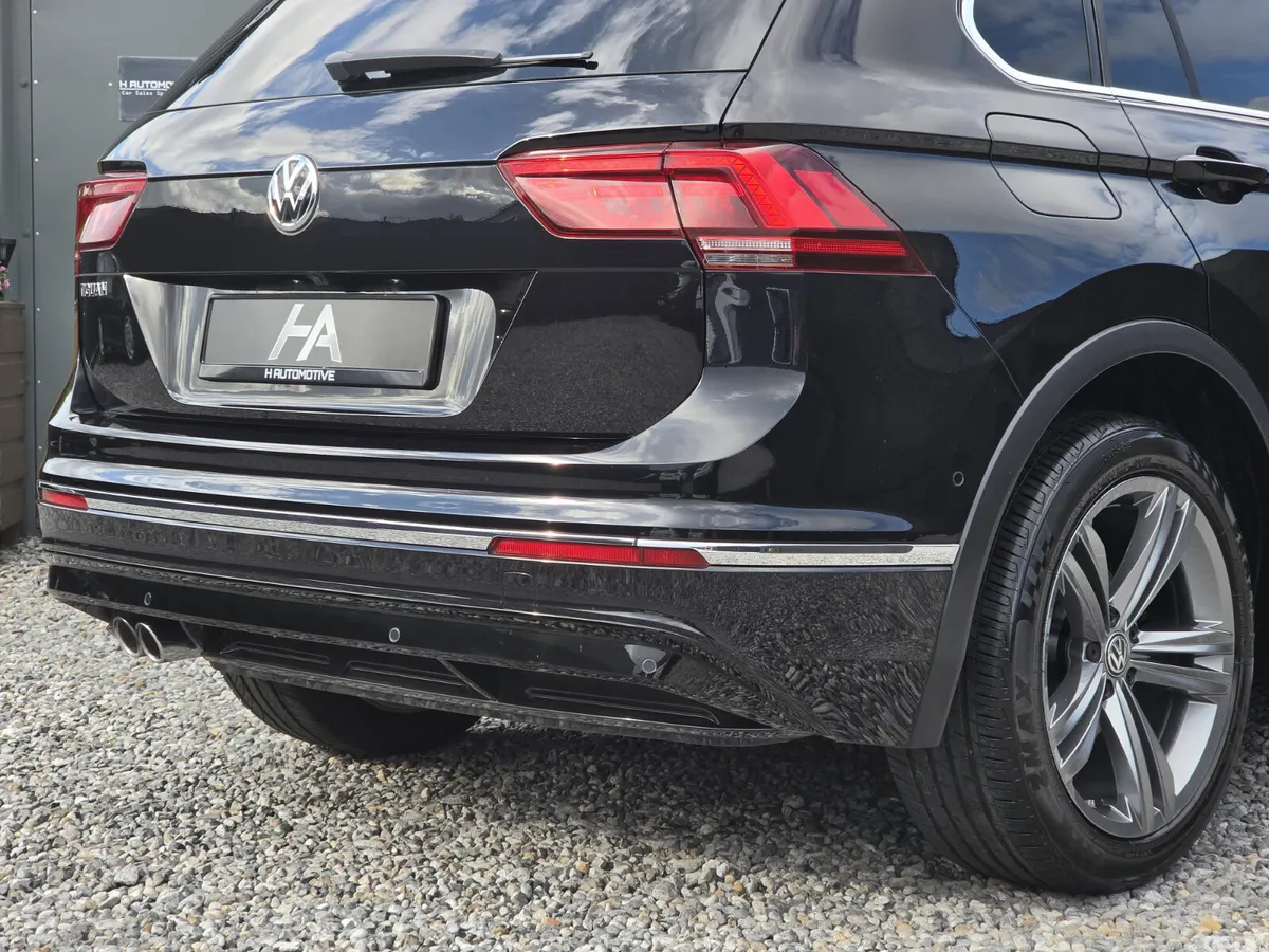 Volkswagen Tiguan SUV, Petrol, 2018, Black