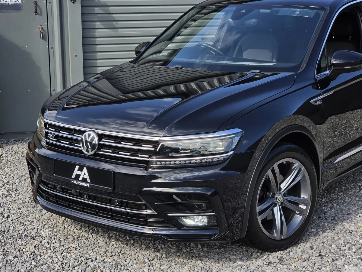Volkswagen Tiguan SUV, Petrol, 2018, Black