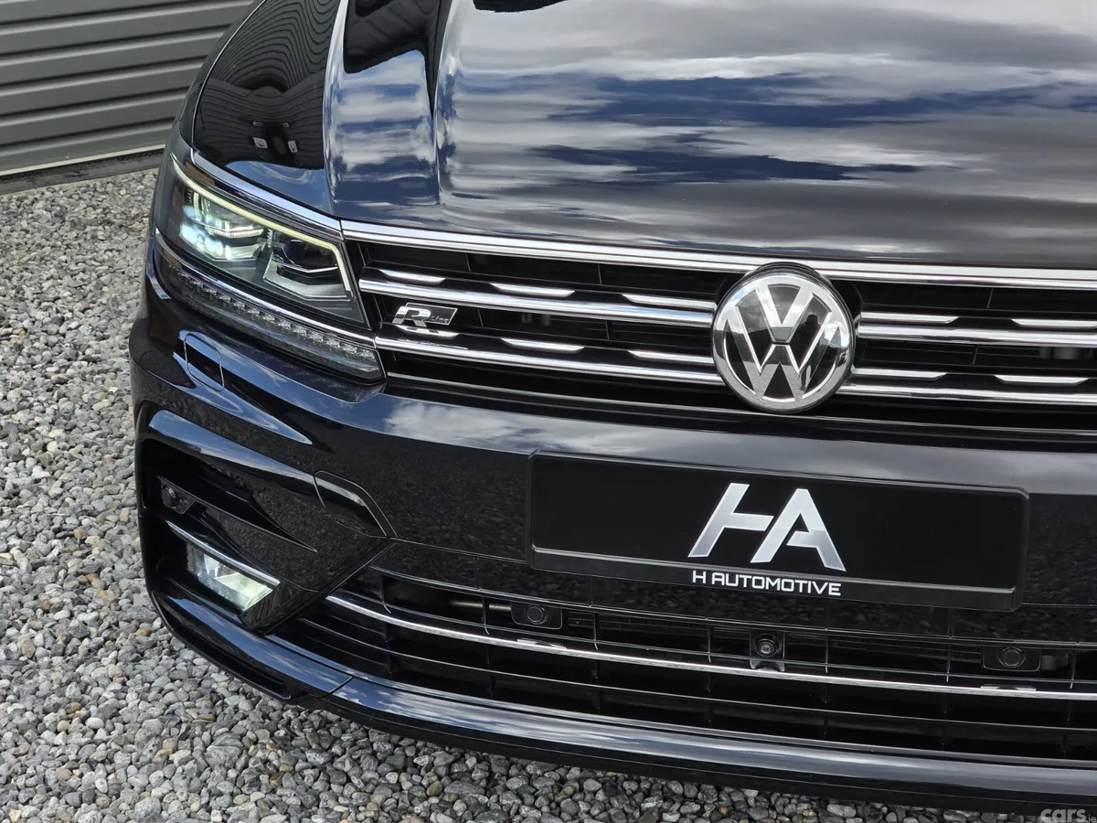 Volkswagen Tiguan SUV, Petrol, 2018, Black