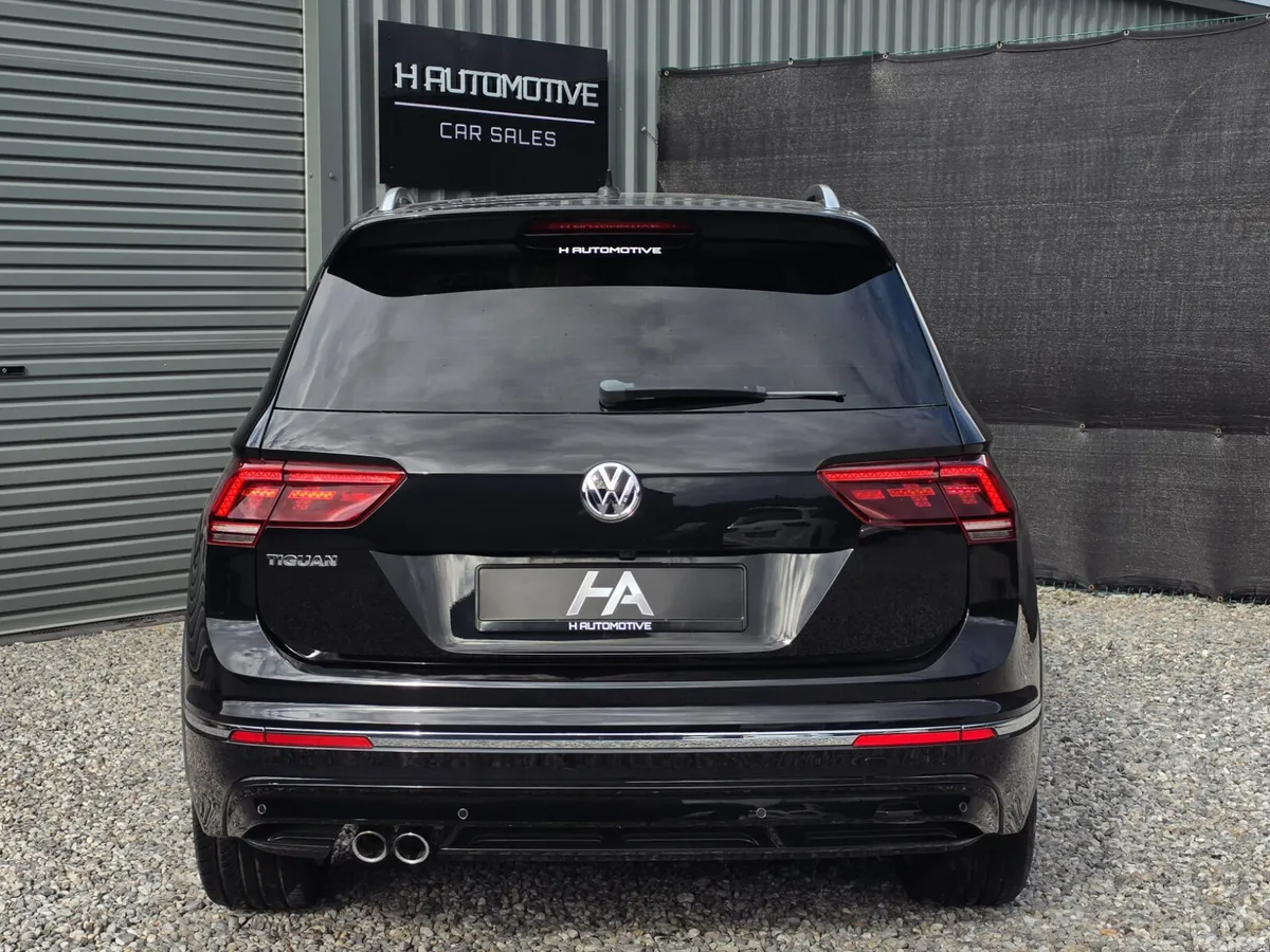 Volkswagen Tiguan SUV, Petrol, 2018, Black