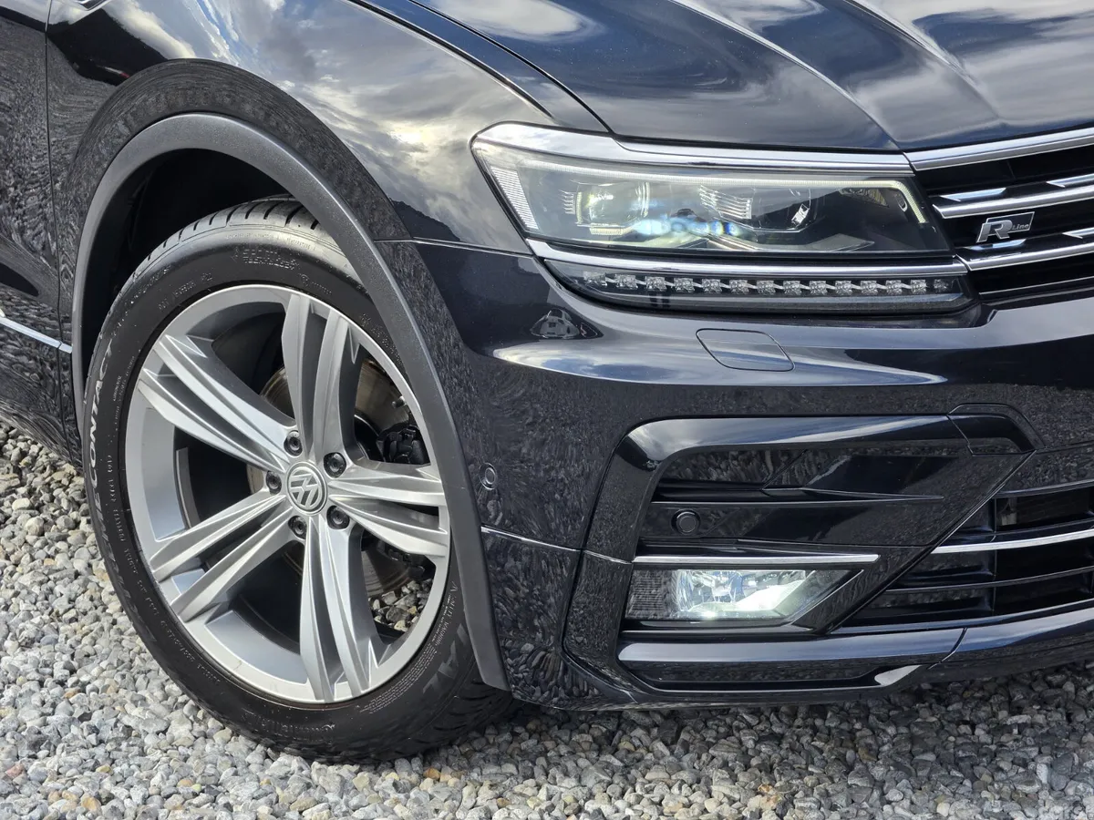 Volkswagen Tiguan SUV, Petrol, 2018, Black