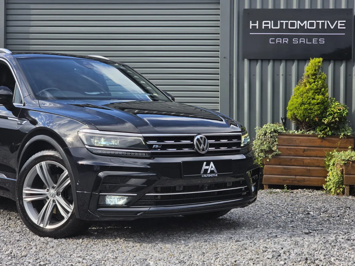 Volkswagen Tiguan SUV, Petrol, 2018, Black