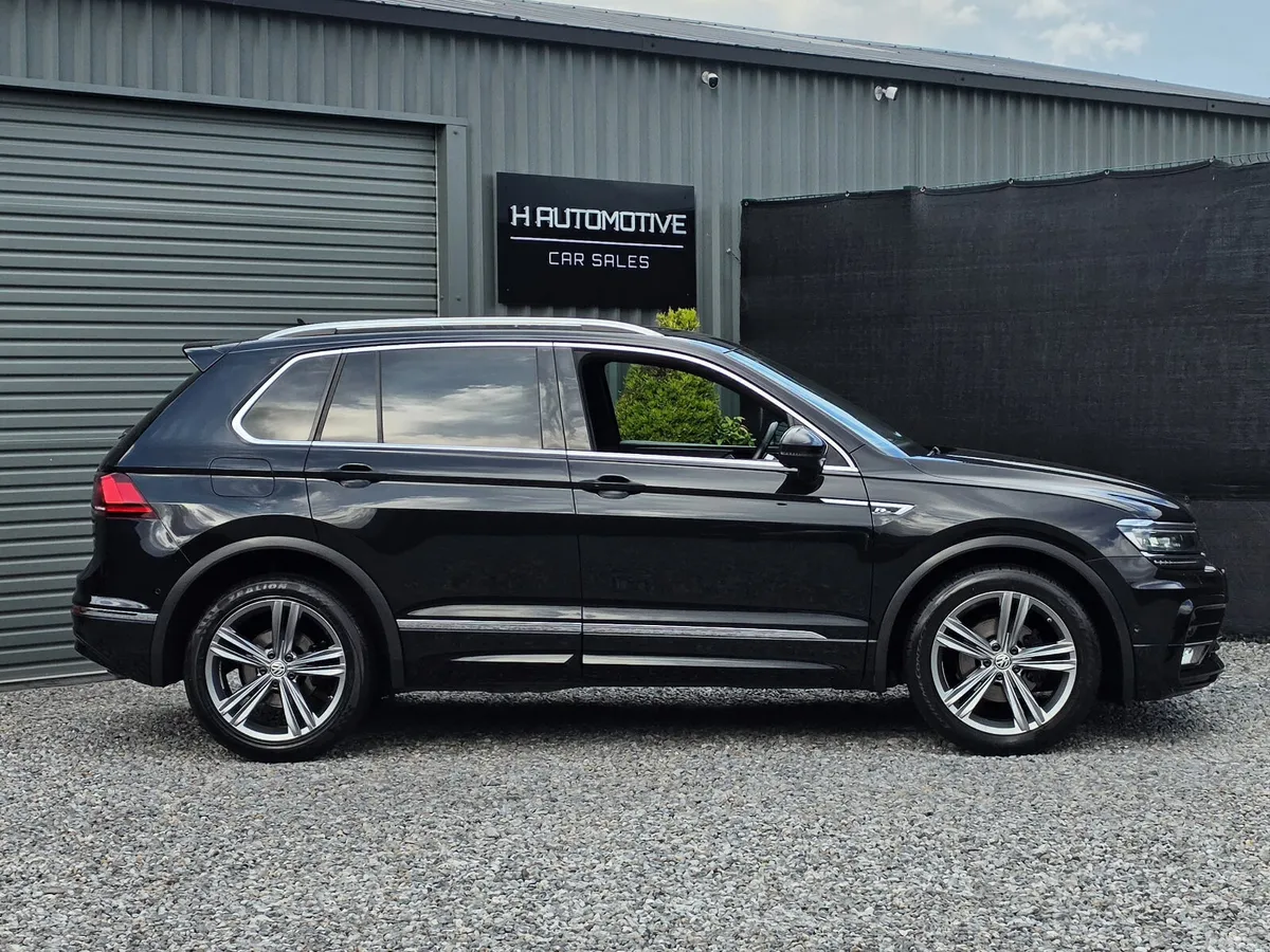 Volkswagen Tiguan SUV, Petrol, 2018, Black