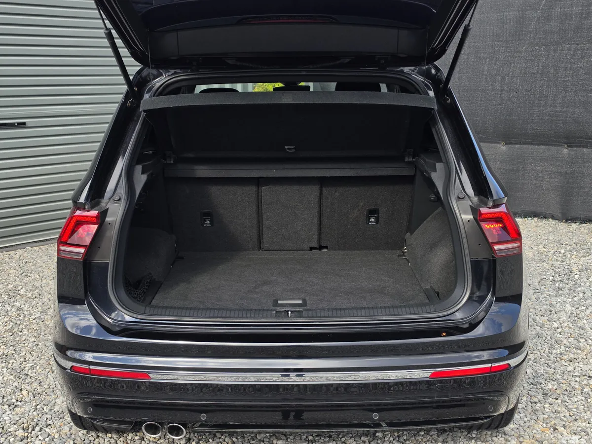 Volkswagen Tiguan SUV, Petrol, 2018, Black
