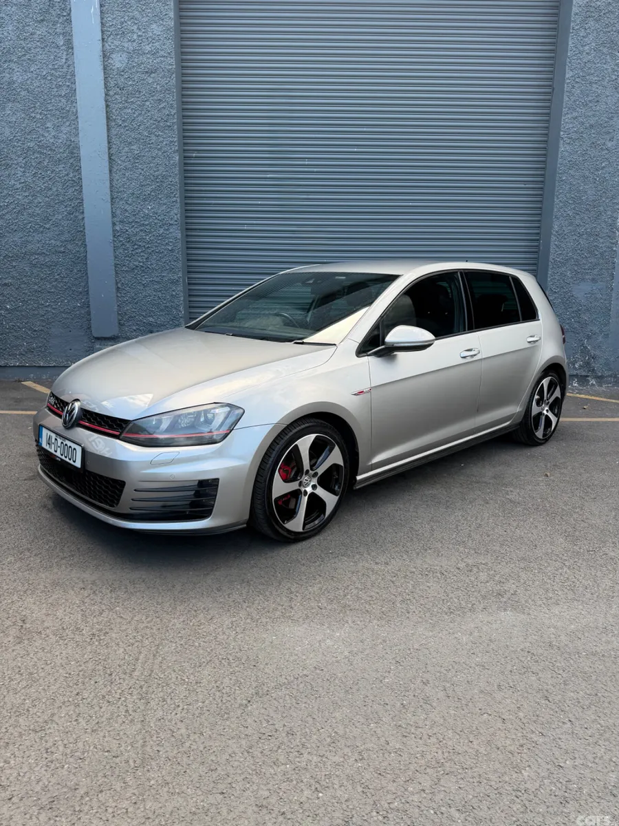 Volkswagen Golf Hatchback, Petrol, 2014, Grey