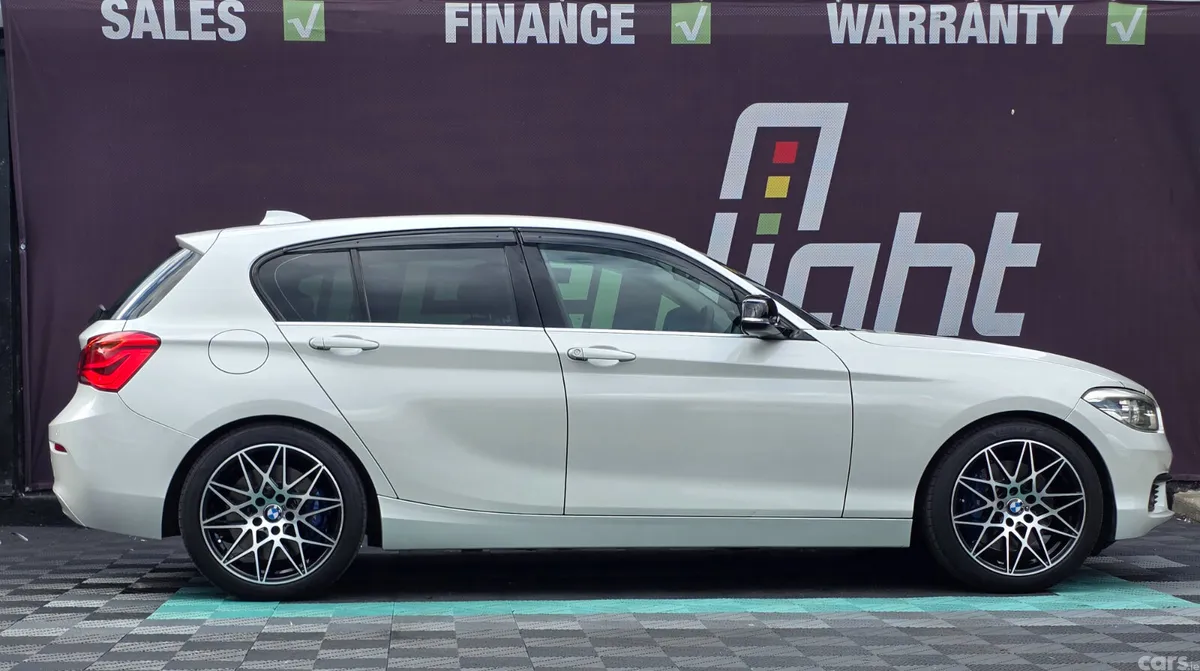 BMW 1-Series Hatchback, Diesel, 2016, White