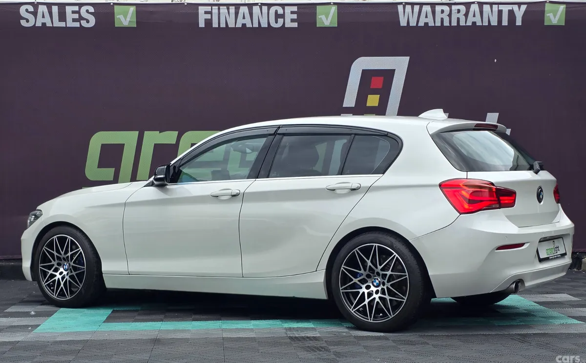 BMW 1-Series Hatchback, Diesel, 2016, White
