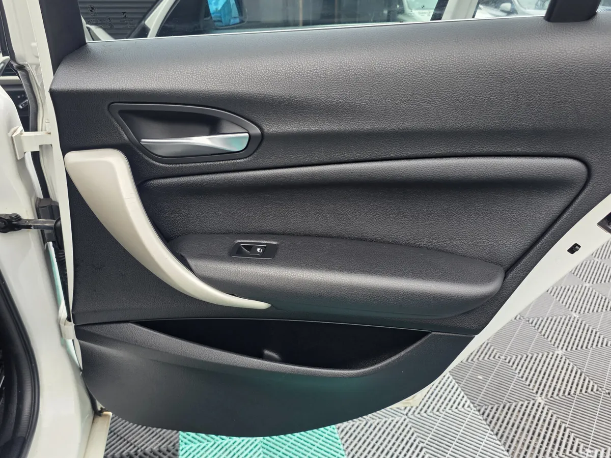 BMW 1-Series Hatchback, Diesel, 2016, White