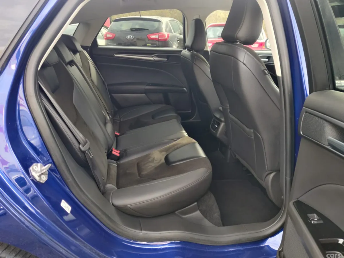 Ford Mondeo Hatchback, Diesel, 2018, Blue