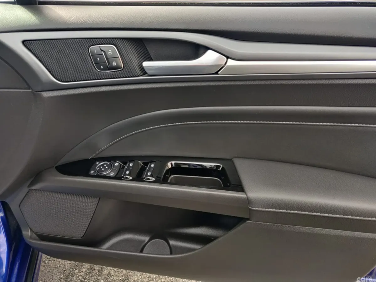 Ford Mondeo Hatchback, Diesel, 2018, Blue