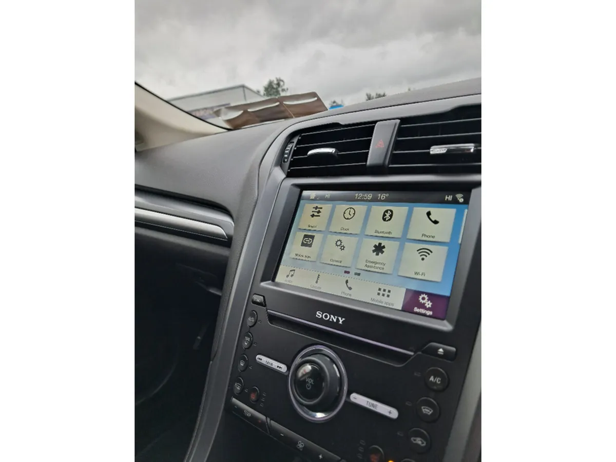 Ford Mondeo Hatchback, Diesel, 2018, Blue