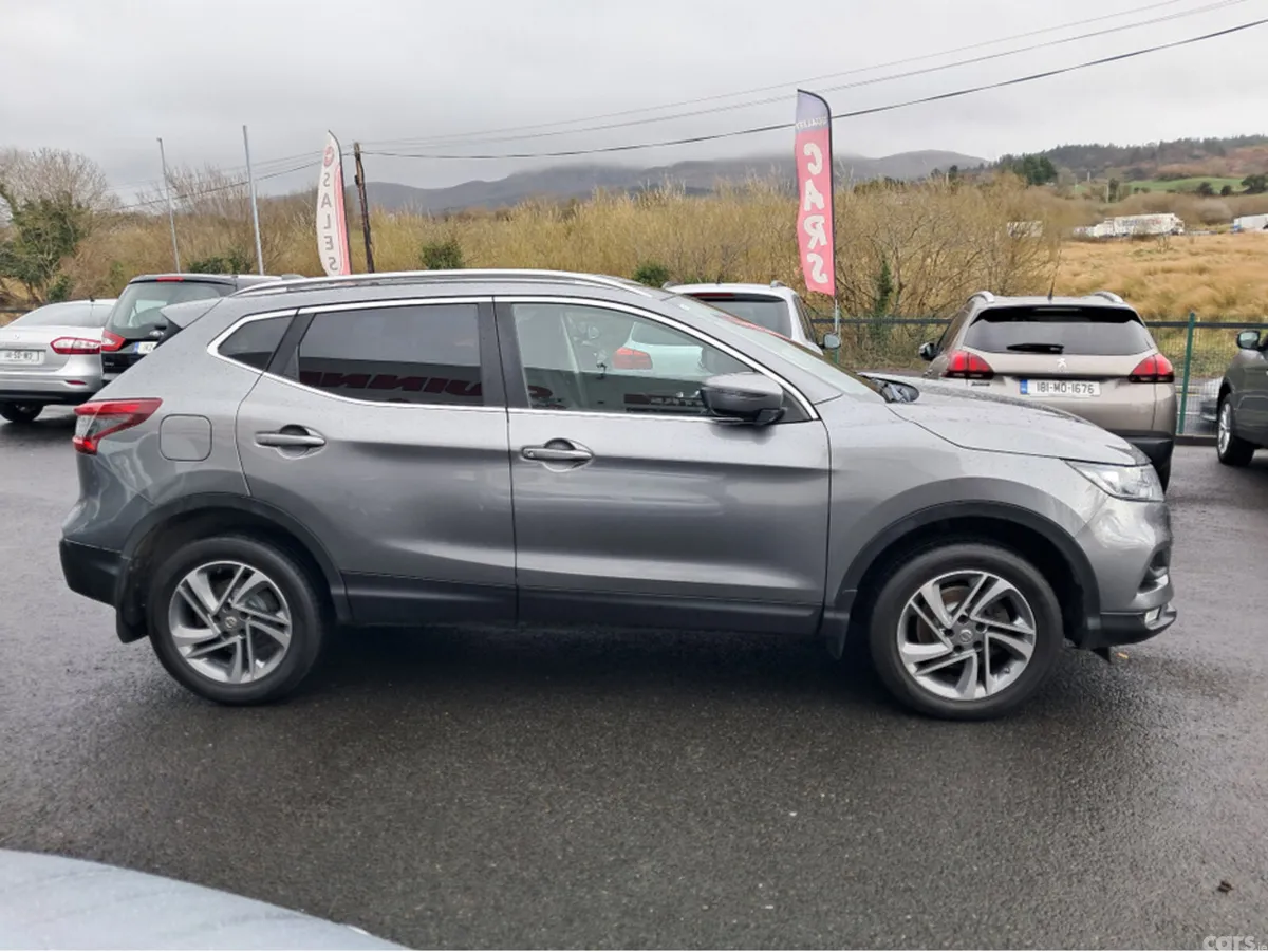 Nissan Qashqai MPV, Diesel, 2019, Grey