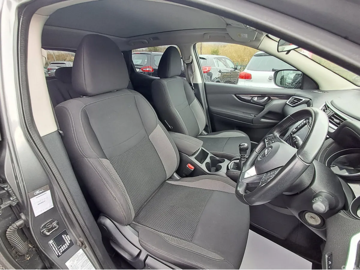 Nissan Qashqai MPV, Diesel, 2019, Grey